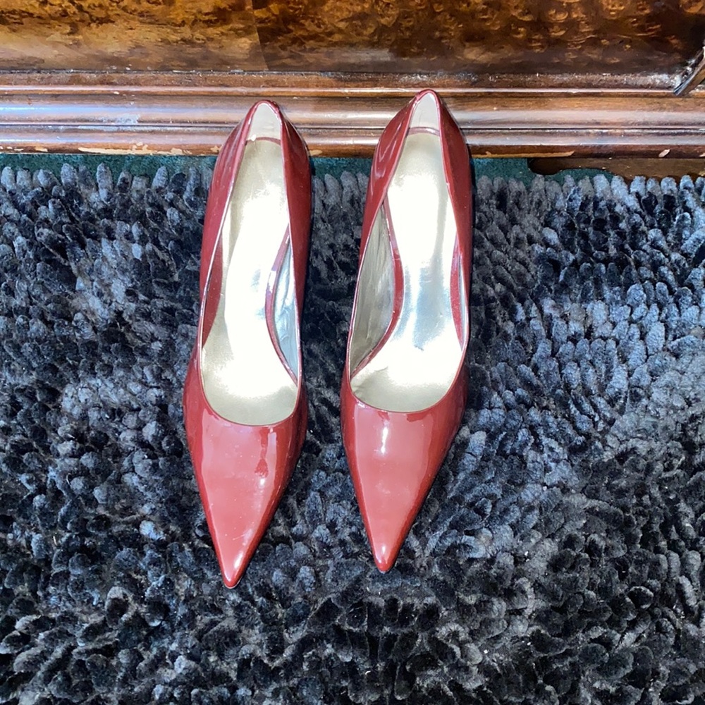 Shoes - Picture 1 of 3